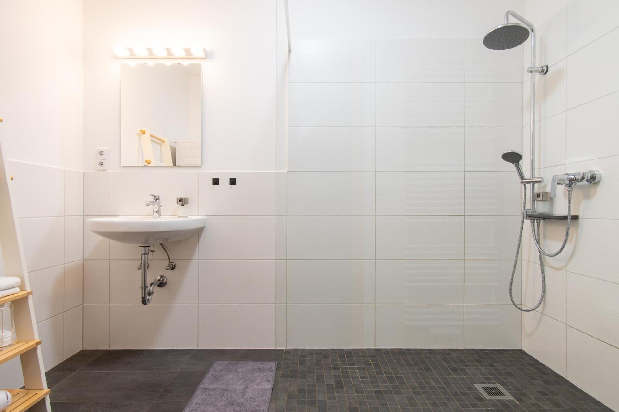Luxurioeses Apartment, 10Min Innenstadt, Parkplatz Erfurt Exteriér fotografie